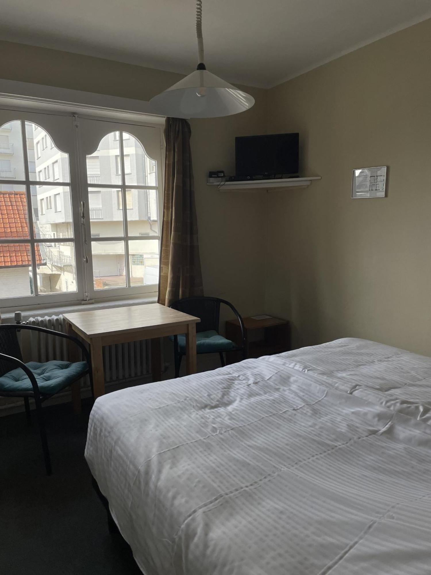 Logies De Wandelaar Aparthotel Middelkerke Buitenkant foto